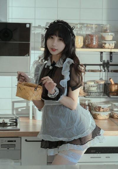电影妻子的秘密_十万网红美女美酱